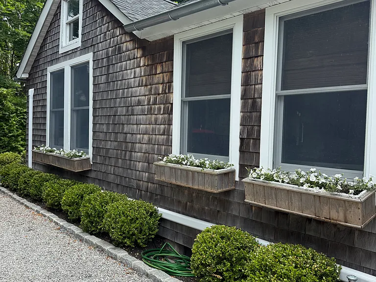 144 Powell Ave — Photo 19