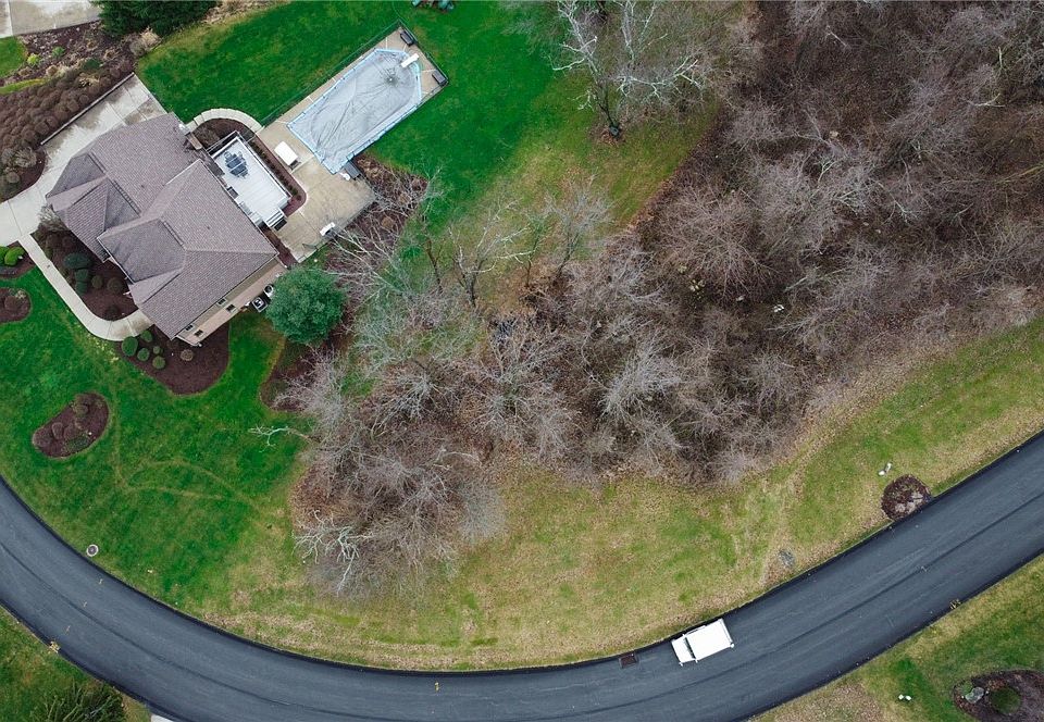 1st image of 1060 Augusta Cir