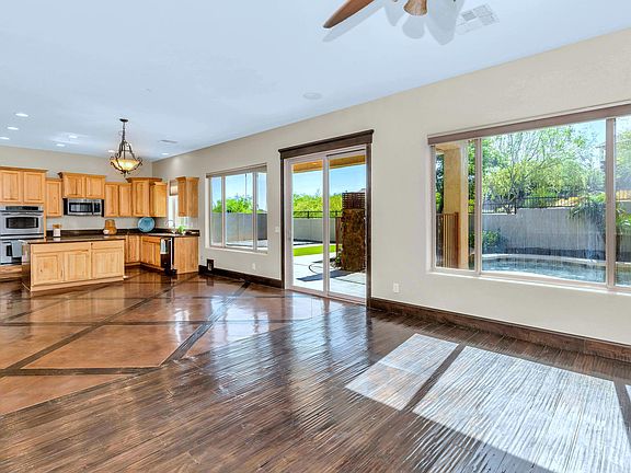 5th image of 26919 N 88th Dr