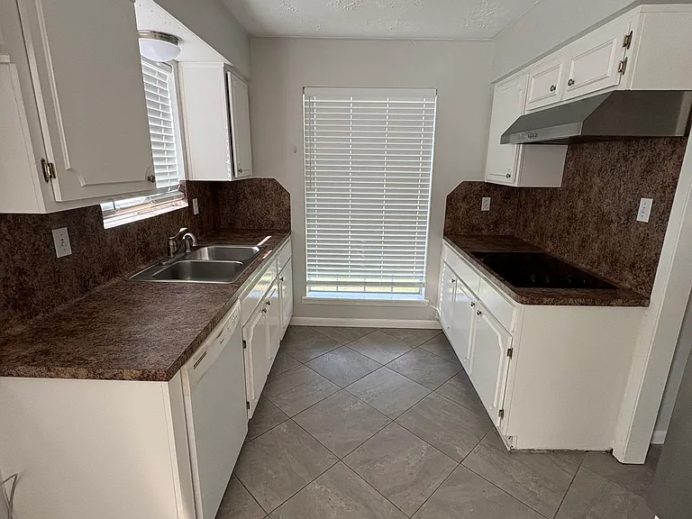 11218 Sagemeadow Ln — Photo 6