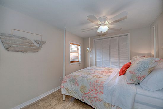 5th image of 1495 La Petite Ct