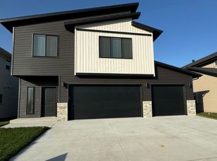 1044 61st Ave, West Fargo, ND