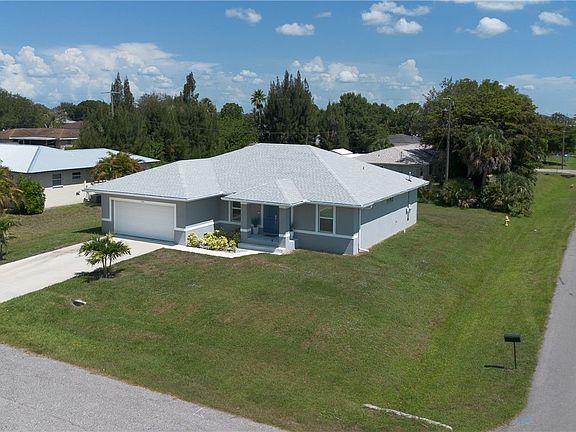 3rd image of 2115 Bahama Ave