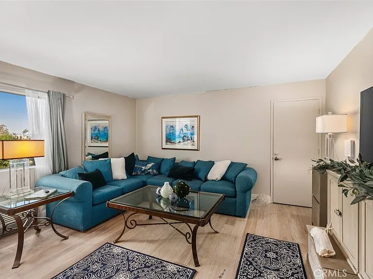 3242 San Amadeo #2B — Photo 12