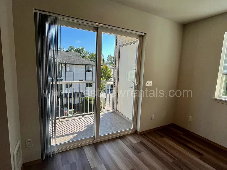 139 Prince Ave #305 — Photo 14