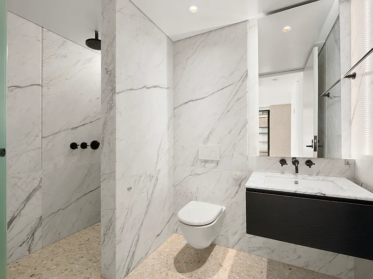 16 W 40th St #17D — Photo 7