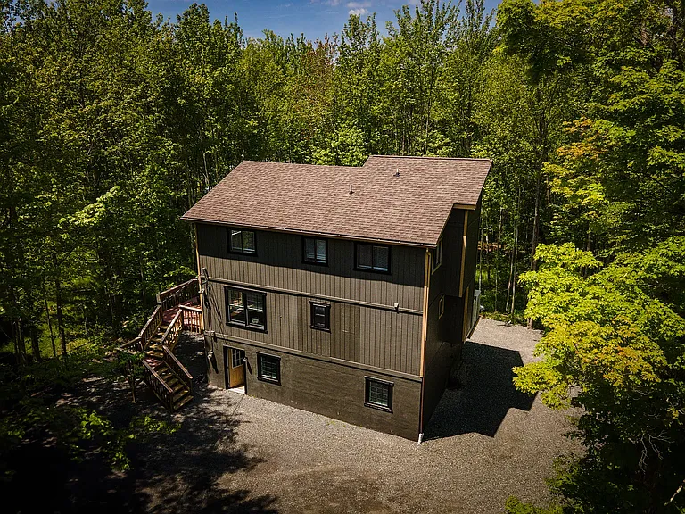 1678 Windemere Ln — Photo 3