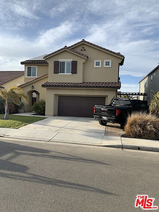 1st image of Esperanza Dr