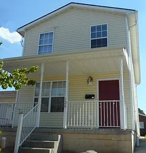 128 Montmullin Street - 1 — Photo 3