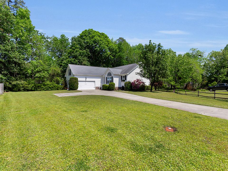 1st image of 107 Sandpiper Ct