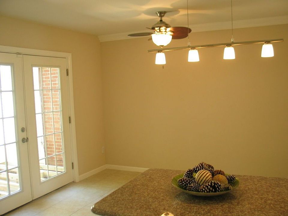 2nd image of 5760 E Hastings Arch