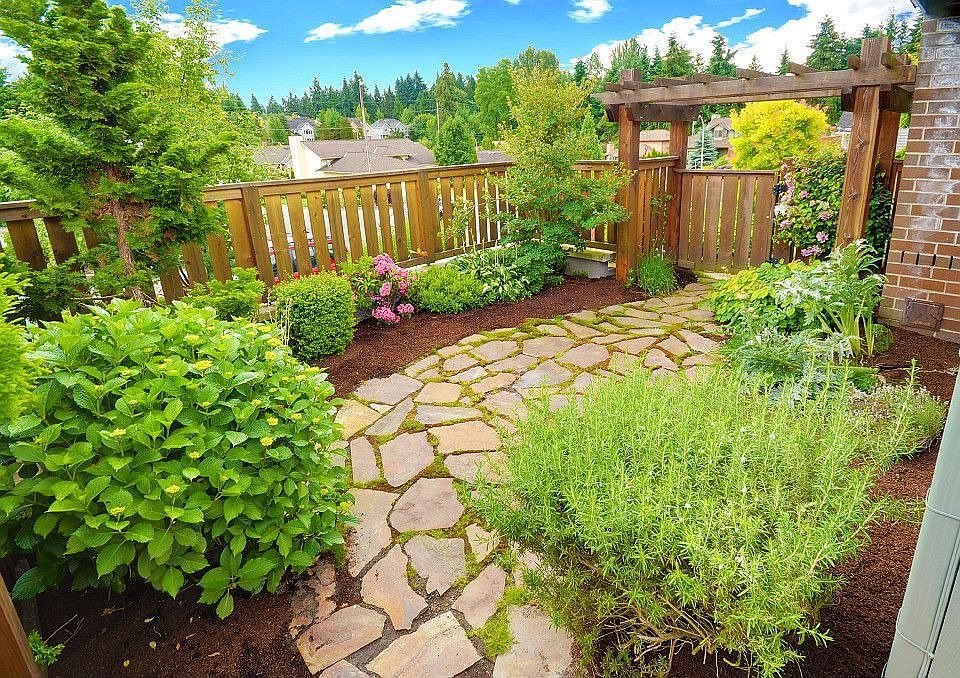 2nd image of 1745 140th Ct SE