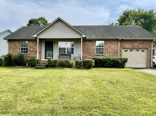 2504 Park Green Ln, Old Hickory, TN 37138