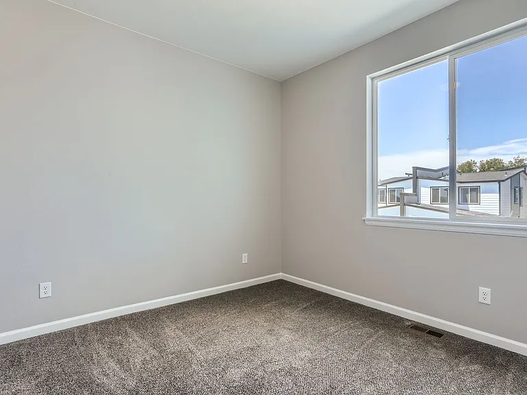 5315 E 63rd Pl — Photo 17