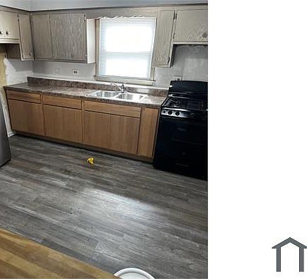 1st image of 10956 S Western Ave #1
