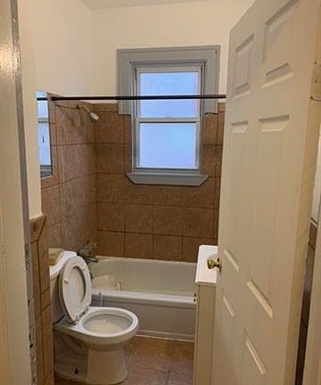 4th image of 3679 Baldwin St