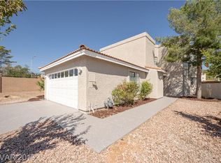6668 Gatehouse Ln, Las Vegas, NV 89108