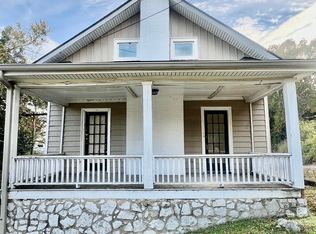 2 S Crest Rd, Chattanooga, TN 37404