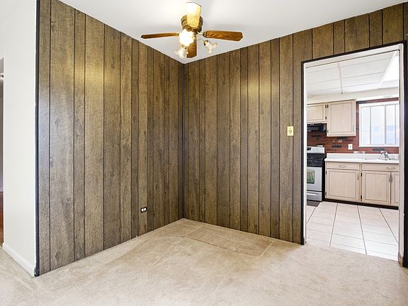 4th image of 1360 Balmoral Ave