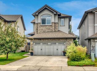 13 NW Cranberry Ave SE, Calgary, AB T3M 0L9