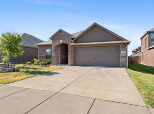 4024 Conley Ln, Crowley, TX 76036