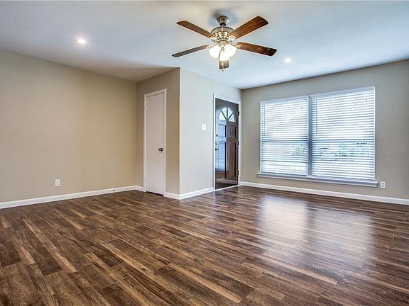 3rd image of 2722 Klondike Dr