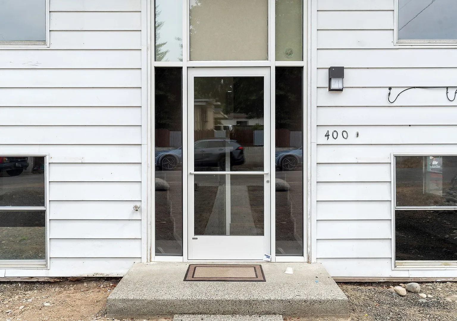 Spacious & Central: 1,900 Sq. Ft. Bremerton Home with Large Workshop — Photo 4
