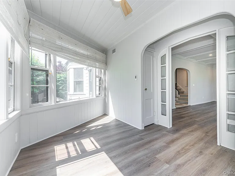 486 Oxford Rd — Photo 9