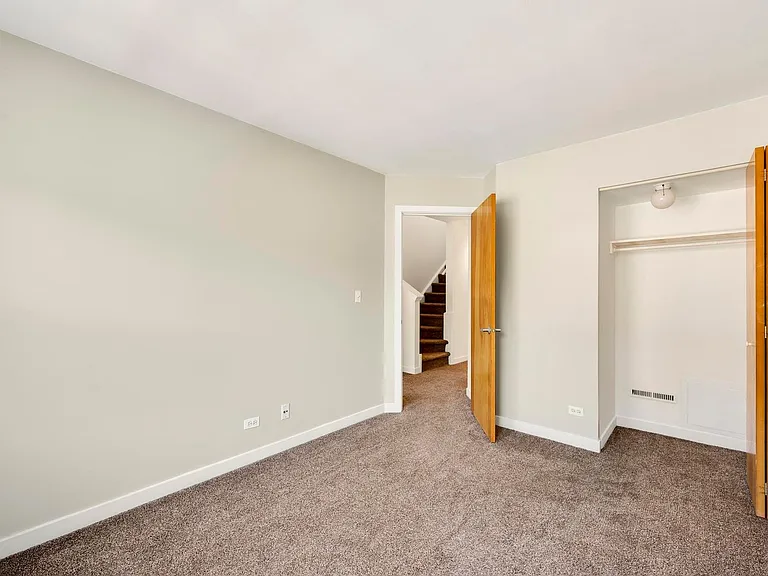 1812 S Dearborn St #12 — Photo 10