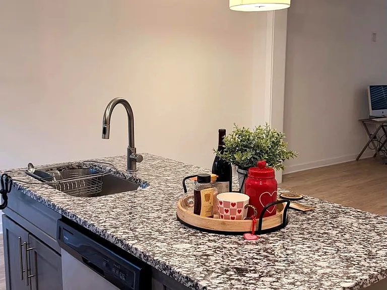 2420 Danilynn Dr — Photo 9