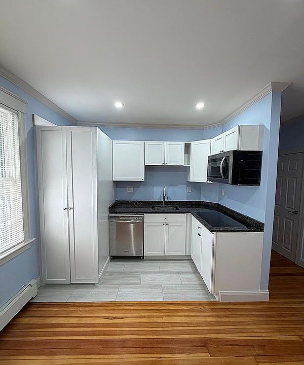 1st image of 64 Pilling St #B