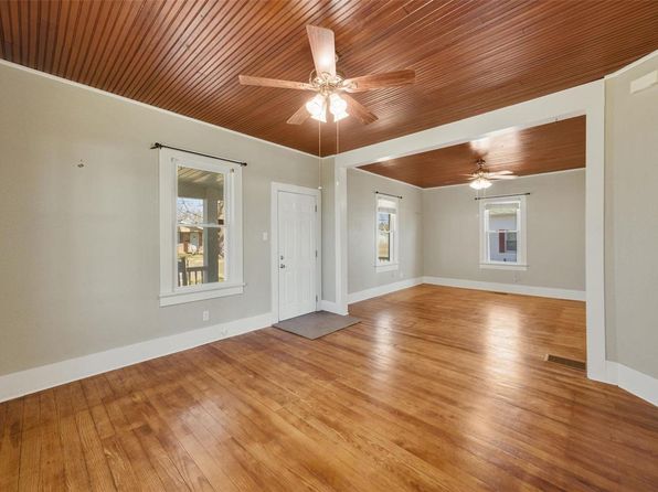 1052 Market St, Ste Genevieve, MO 63670