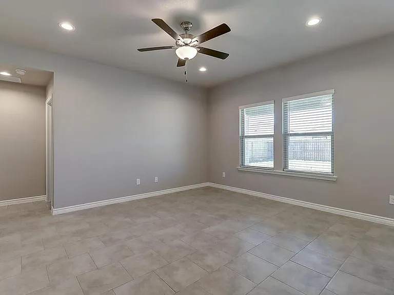 1278 Carnaby — Photo 19