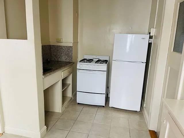 2335 Washington St #103 — Photo 8