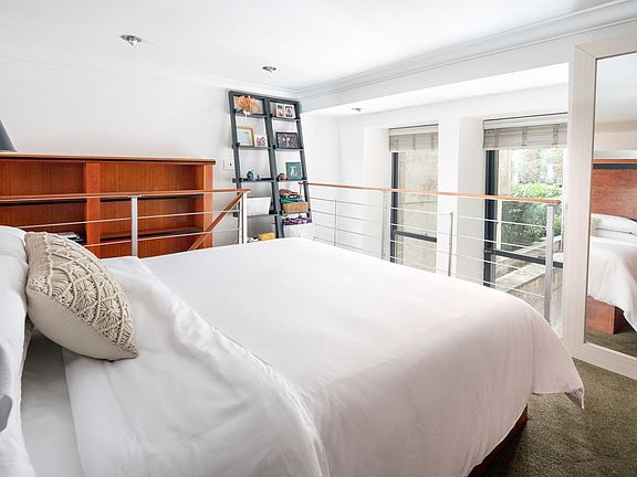 5th image of 61 Irving Pl APT 1D
