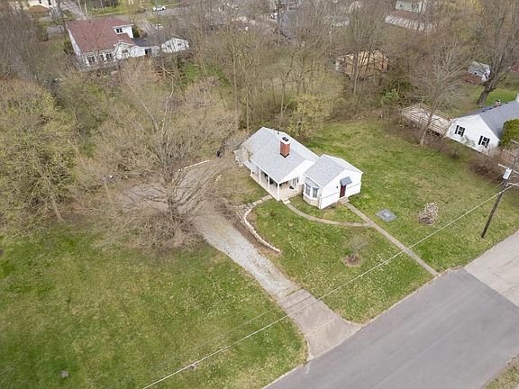 3rd image of 222 W Broad St