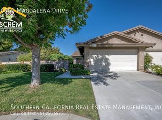 26051 Magdalena Dr, Santa Clarita, CA 91355