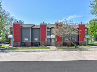 460 N Garrett St APT A, Siloam Springs, AR 72761