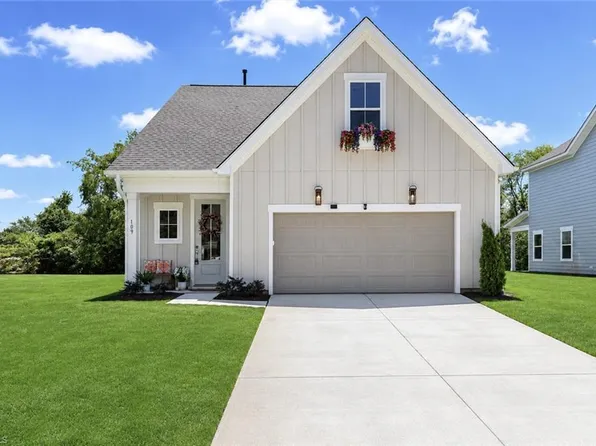 109 Honeycomb Ct, Statesville, NC 28625