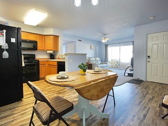 5th image of 2773 E 15th Street #104