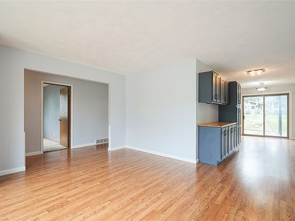 5th image of 1535 McGowan Blvd