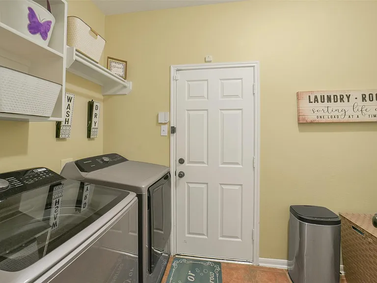 2103 Blue Water Bay Dr — Photo 42