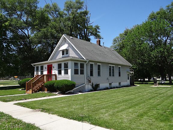 2nd image of 190 W Maple St