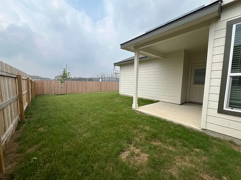 501 Jean St — Photo 23