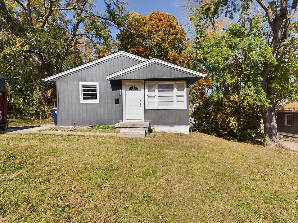 7804 E 48th Ter