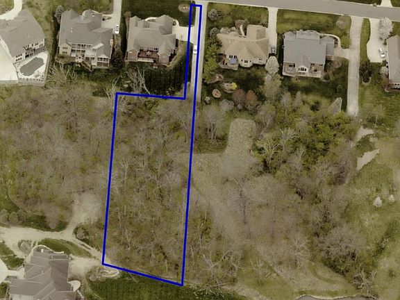 5th image of 9850 Beech Dr