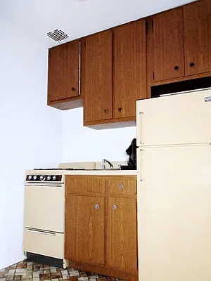 Rented by Balass Ralph, LREB | media 20