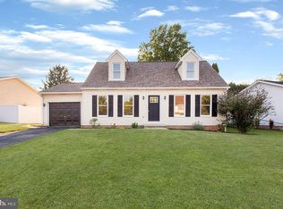 52 Brewster St, Hanover, PA 17331