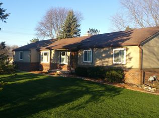 5401 Starwood Dr, Commerce Township, MI