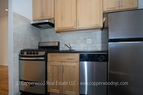 Rented by Copperwood Real Estate | media 23